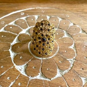 Gold and rhinestone ring. Size 6